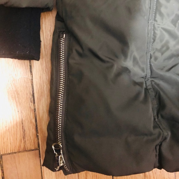 Winter coat - Picture 4 of 9